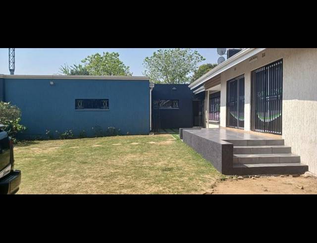 BUSINESS FOR SALE IN KEMPTON PARK EXT 02